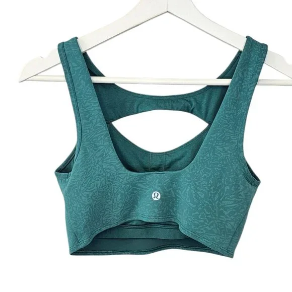 Lululemon Everlux Cut-Out Train Bra, Medium Support, B/C Cups, Green,Teal Size 6 - Picture 4 of 7